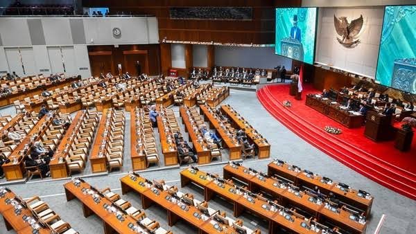 Gerindra Desak Polemik Ijazah Gibran Diakhiri: Ancam Iklim Investasi dan Stabilitas Nasional
