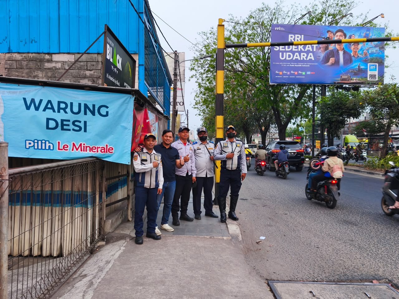Ketua Komisi II DPRD Bekasi Pantau Pengaturan Truk di Kawasan Komsen Jatiasih